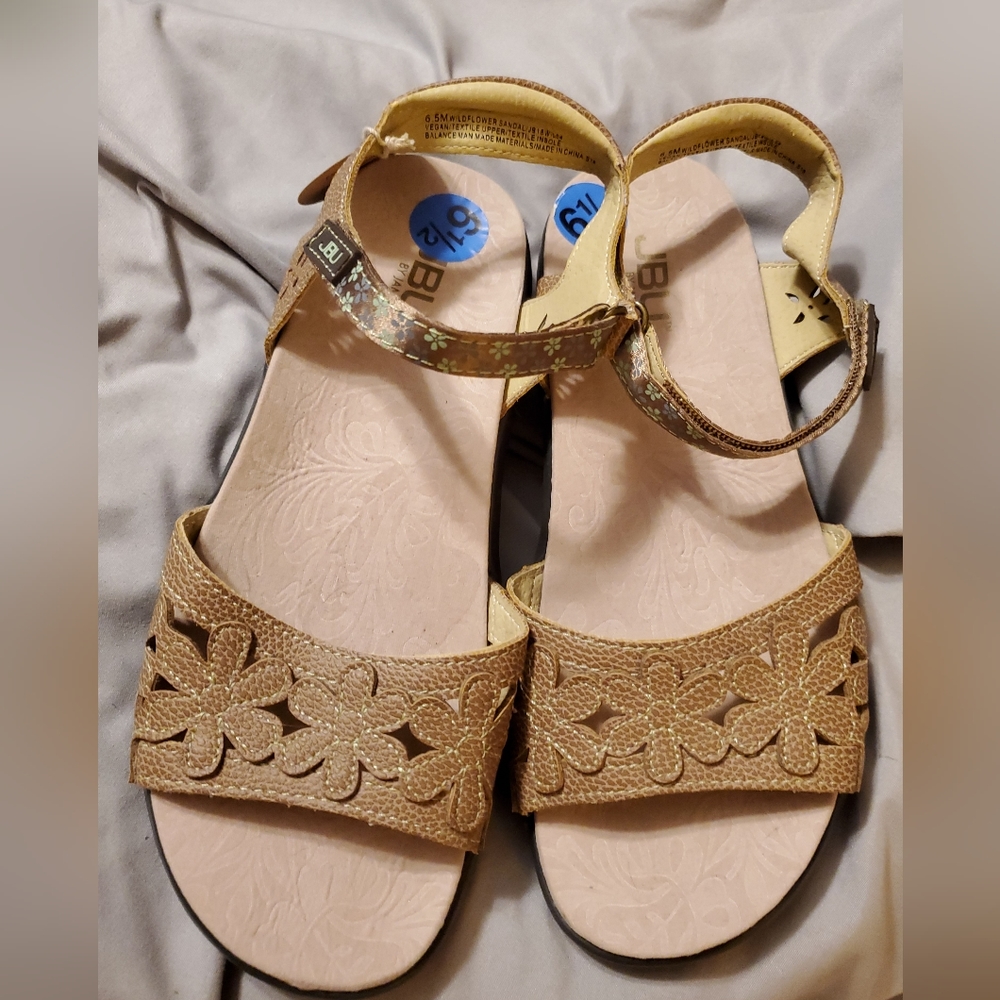 JBU Sandals. So comfortable and yet feminine.Cute floral details.